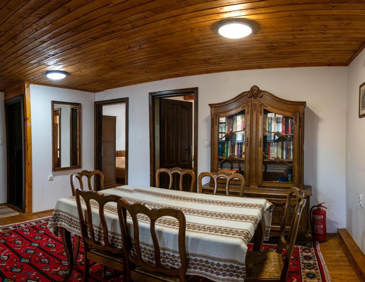 Razsukanova House , Разсукановата Къща Elena Buitenkant foto