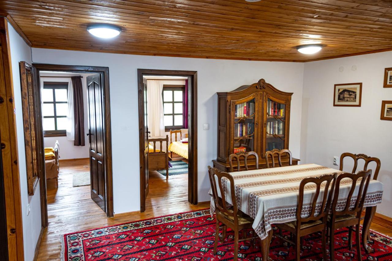 Razsukanova House , Разсукановата Къща Elena Buitenkant foto