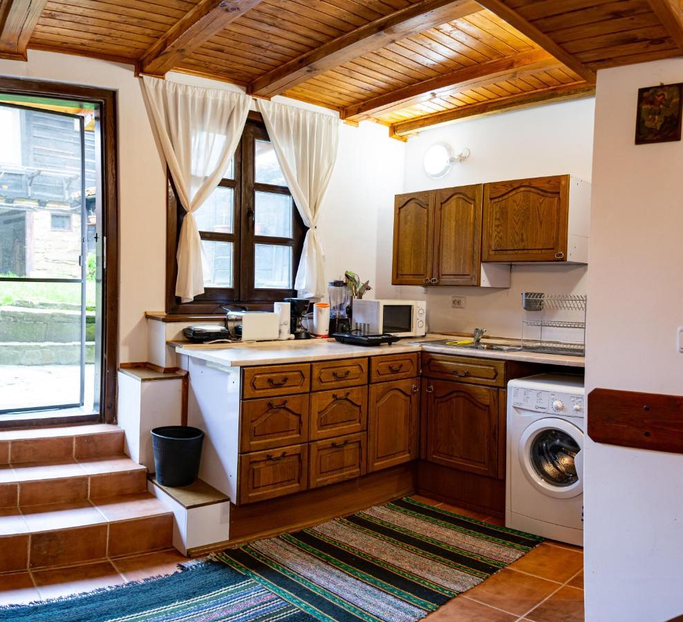 Razsukanova House , Разсукановата Къща Elena Buitenkant foto