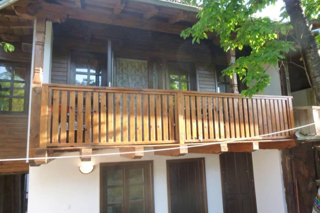 Razsukanova House , Разсукановата Къща Elena Buitenkant foto